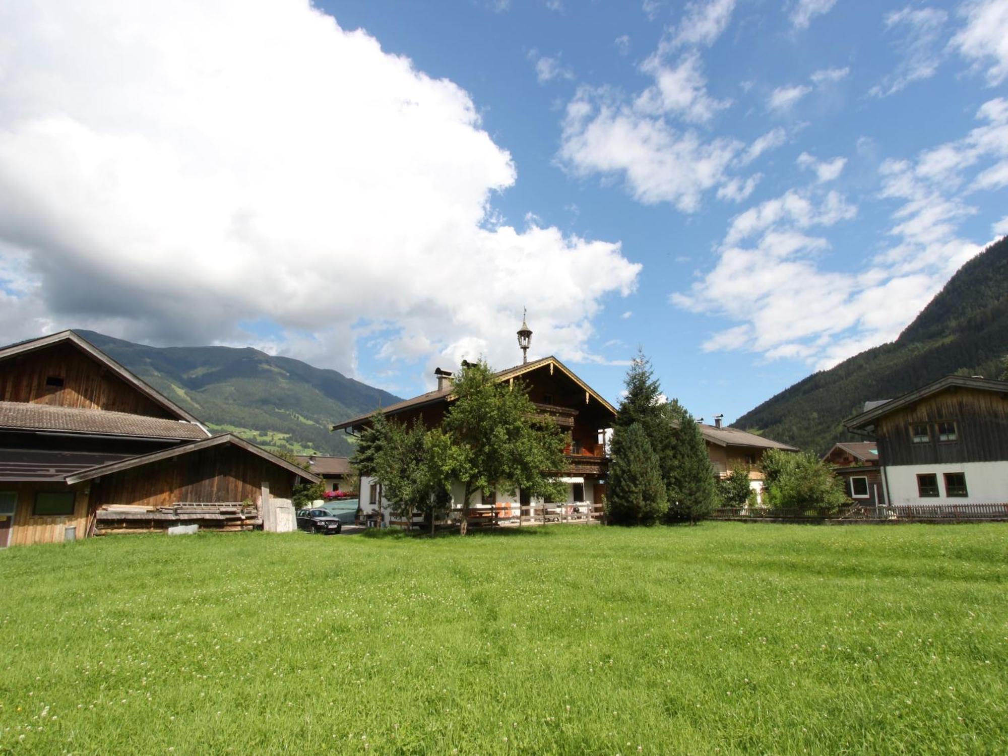 Serene Cottage In Neukirchen Am Gro Venediger Neukirchen am Großvenediger 외부 사진